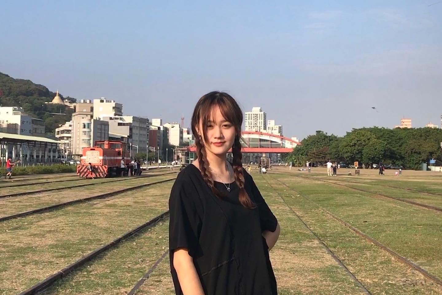 登雅